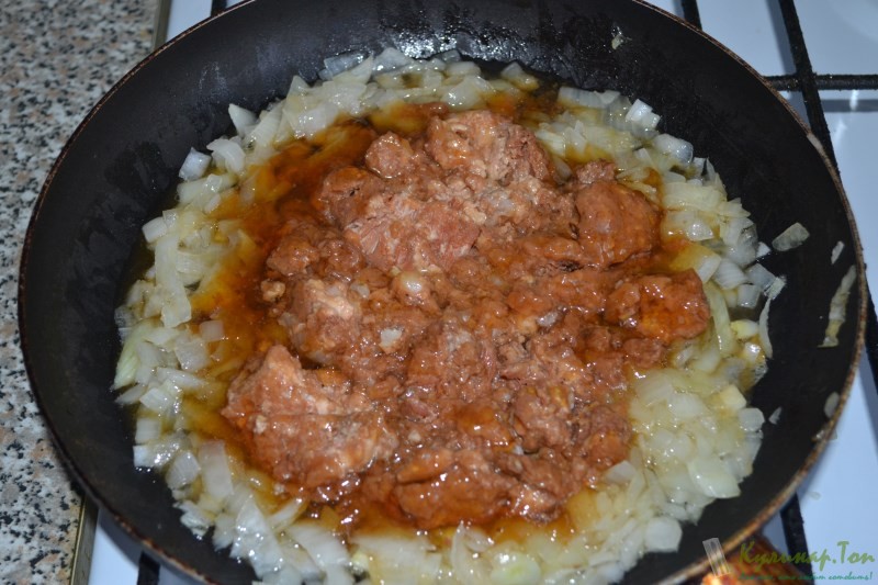 Картошка с тушенкой - студенческий рецепт