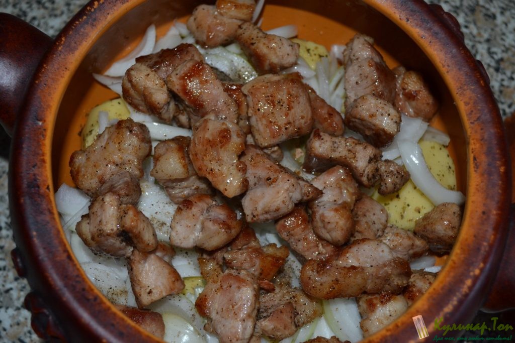 Жаркое с мясом и картофелем Жаркое с мясом и картофелем