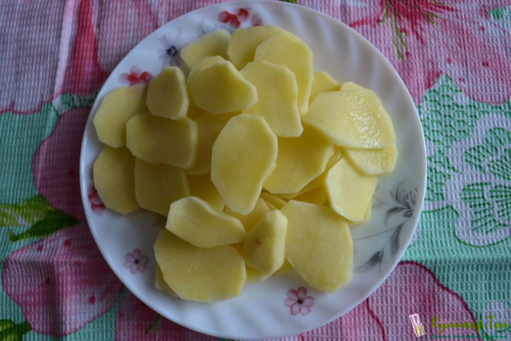 Открытый пирог с мясом