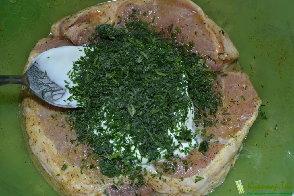 Стейк из свинины в духовке с соусом Стейк из свинины в духовке с соусом