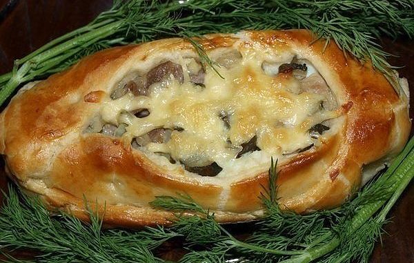 Лодочки из слоеного теста