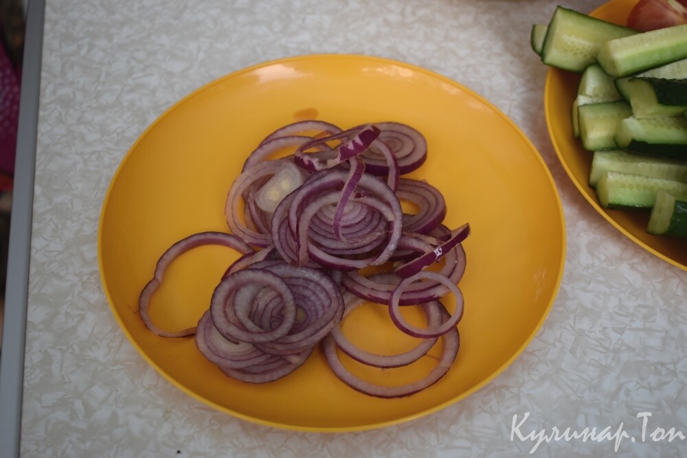 Маринованный лук к шашлыку