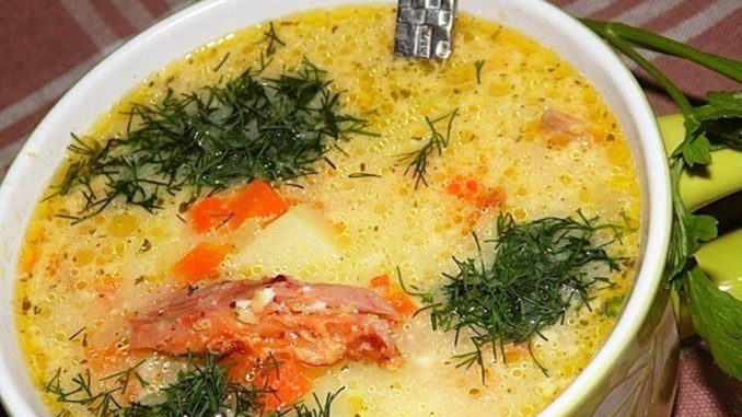 Ароматный-супчик-с-копчёной-курицей