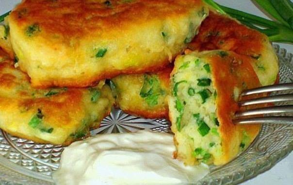 Оладьи на кефире с зеленым луком