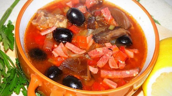 Солянка-по-cибирски-с-грибами