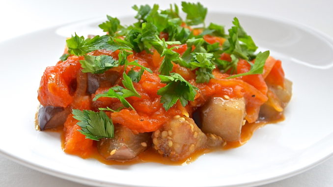 baklazhany-v-tomatnom-souse