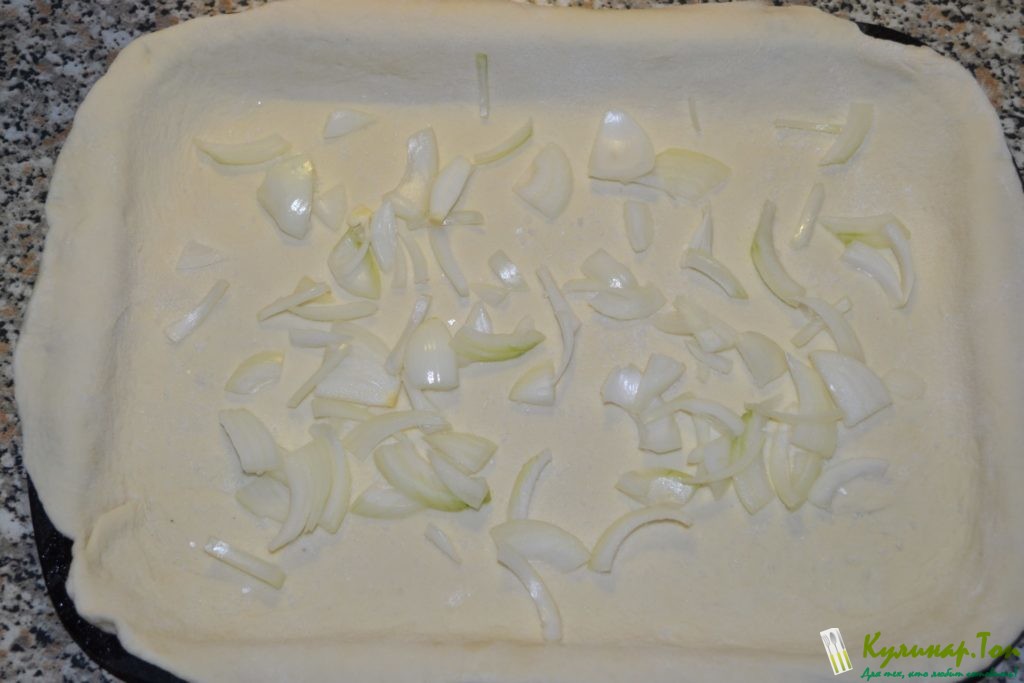 Пирог с рисом и рыбными консервами