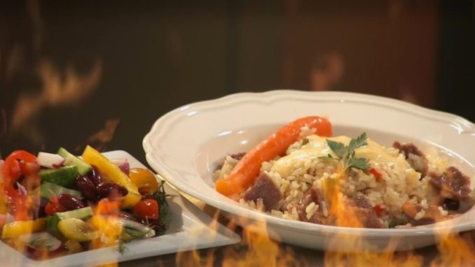 Говядина, томленная в ананасовом соке с рисом