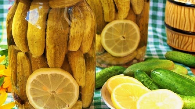Консервированные огурцы с лимоном