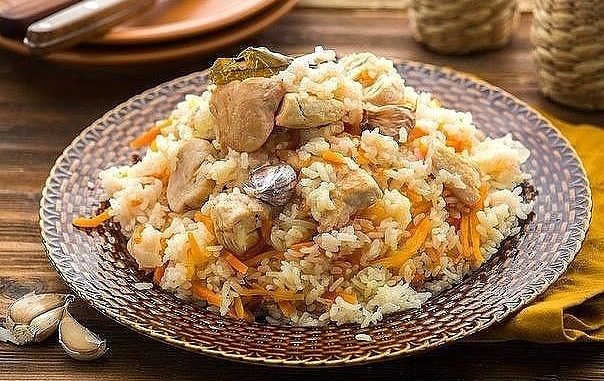 Плов по-бурятски