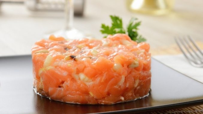 tartar-iz-lososya-po-frantsuzski