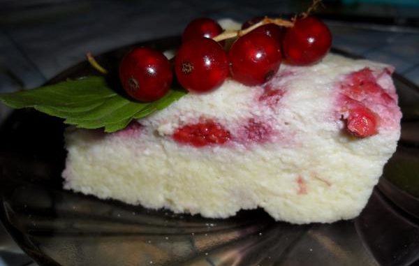 tvorozhnoe-sufle-s-yagodami