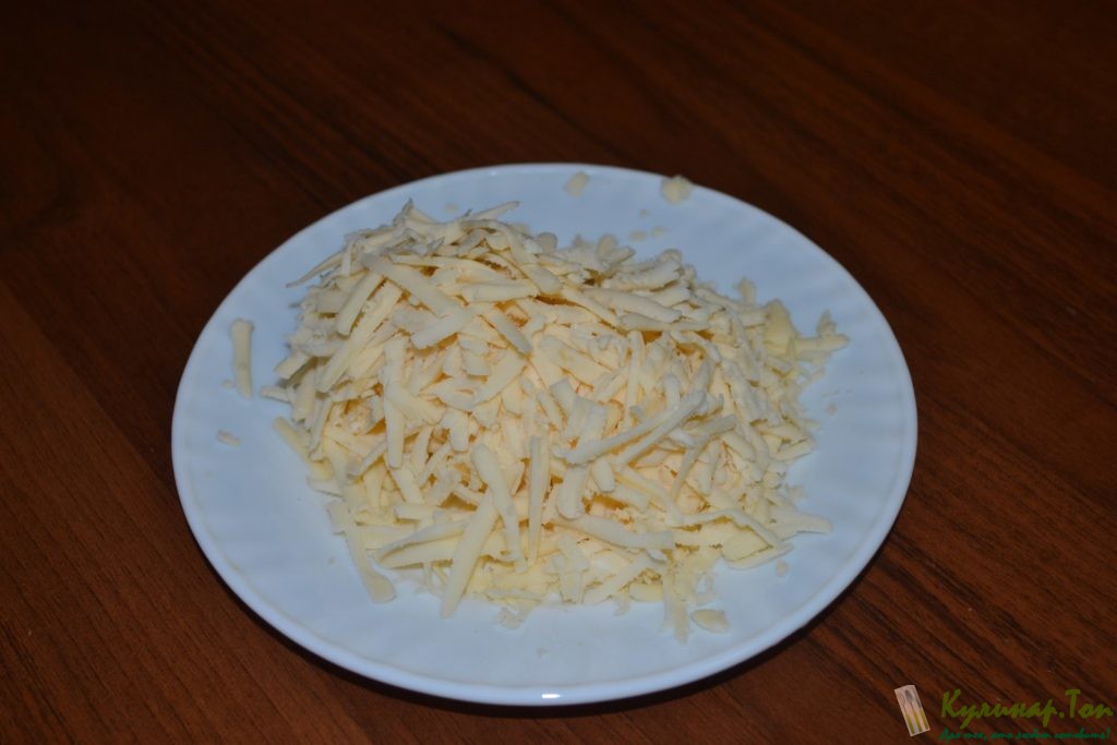 Картофель с куриным мясом и луковой корочкой