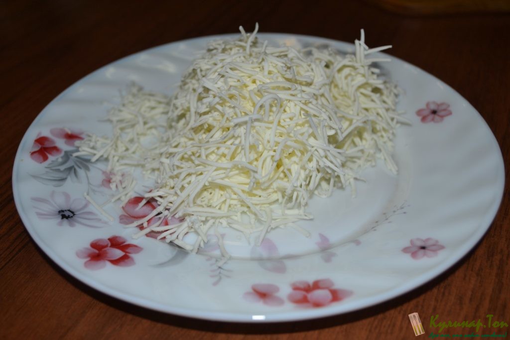 Салат из лапши с тунцом (или бомжатский)