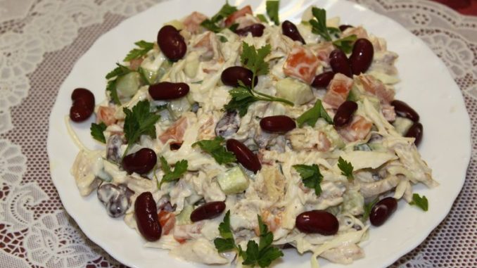myasnoj-salat-s-fasolyu