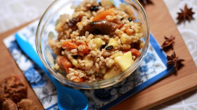 perlovaya-kasha-s-suhofruktami