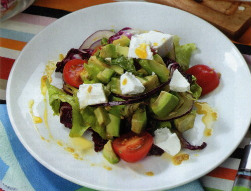 salat-iz-avokado-s-syrom