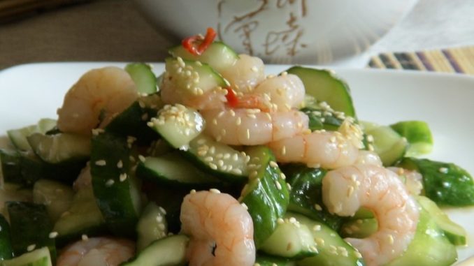 salat-iz-ogurtsov-s-krevetkami