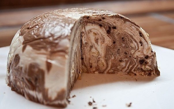 tort-tvorozhnyj-mramornyj