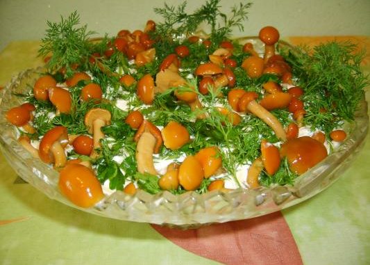 salat-gribnaya-pora
