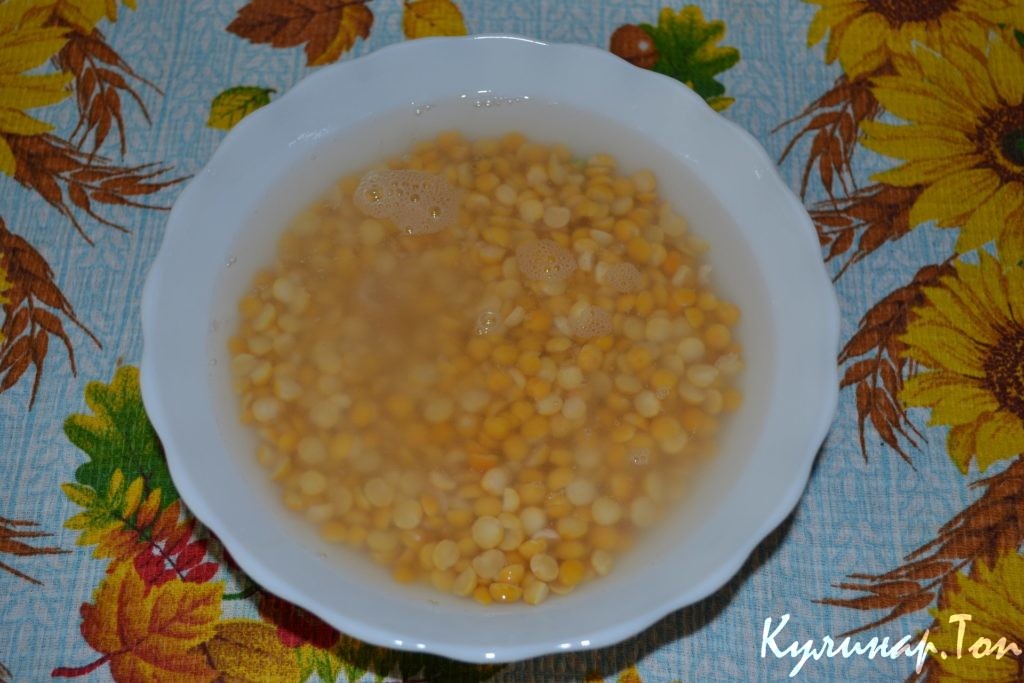 Гороховый суп с копченой курочкой
