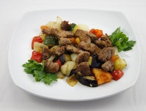 govyazhya-vyrezka-s-tsukkini-i-baklazhanami