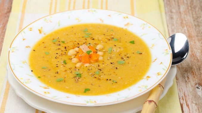 marokkanskij-sup-s-nutom-i-imbirem