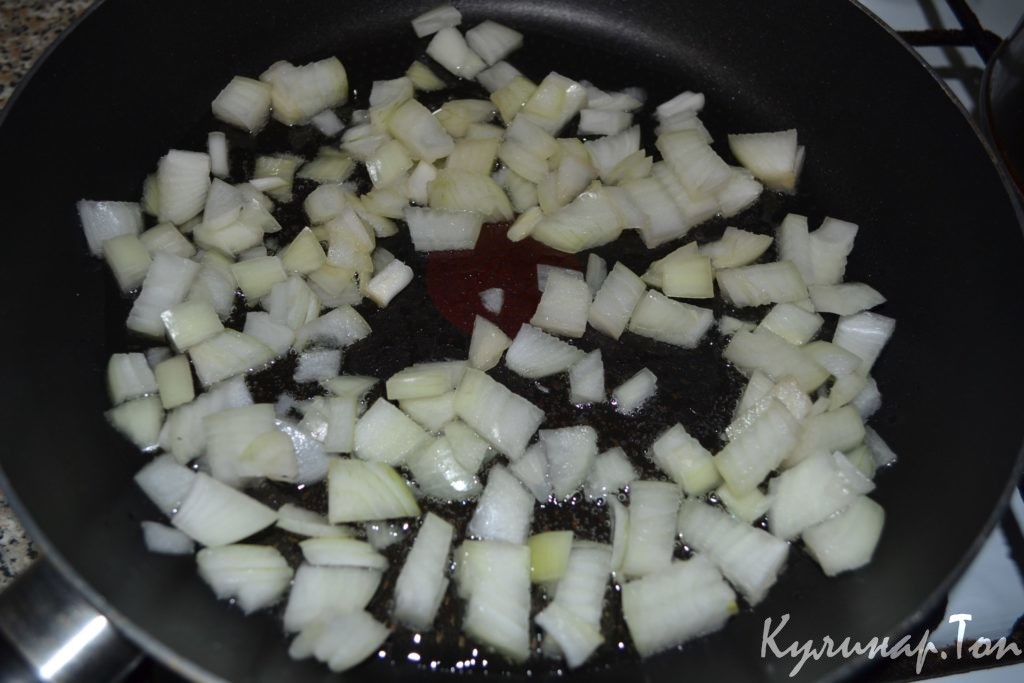 Красный рис с грибами и овощами