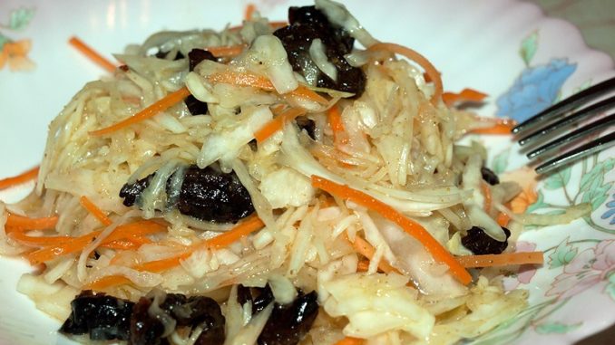 salat-ovoshhnoj-s-chernoslivom