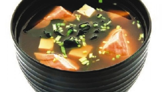 yaponskij-sup-kani-dzosuj-iz-kopchenoj-ryby