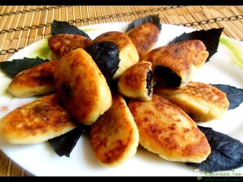 pirozhki-s-chernoslivom