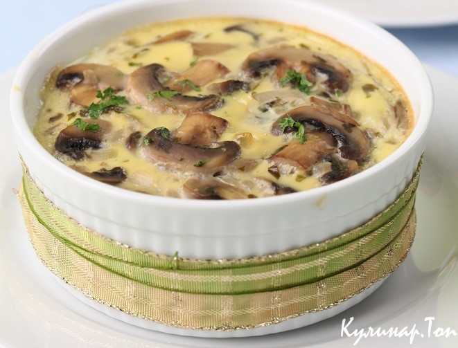 zhulen-iz-belyh-gribov-v-smetannom-souse