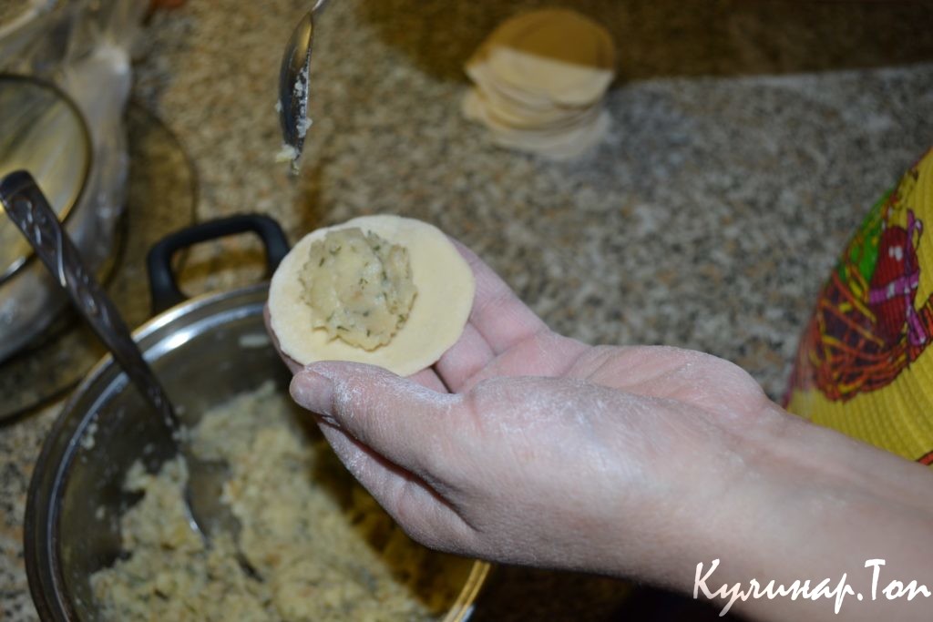 Вареники с картофельным пюре Вареники с картофельным пюре