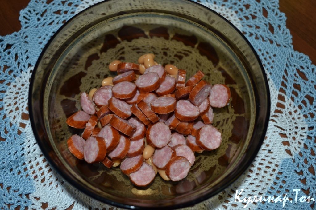 Салат с охотничьими колбасками Салат с охотничьими колбасками