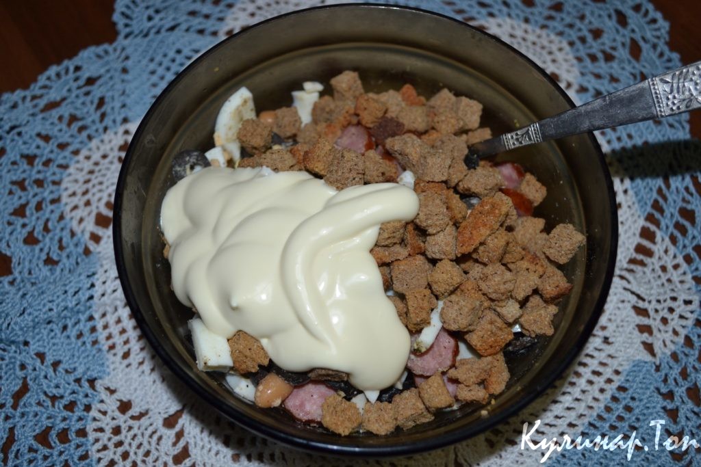 Салат с охотничьими колбасками Салат с охотничьими колбасками