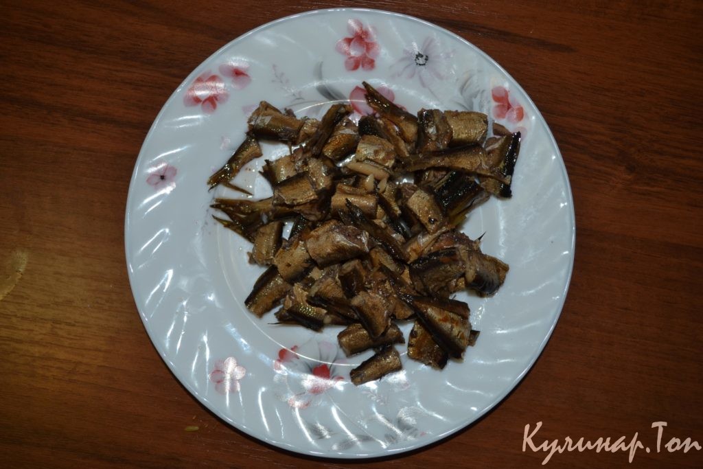 Салат из шпрот с яблоком Салат из шпрот с яблоком