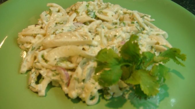 Кальмары с кислыми яблоками