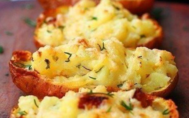 Картофель,запеченный в мундире