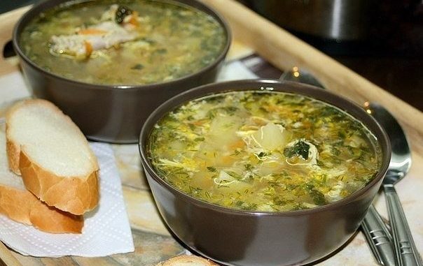 Куриный суп с яйцом