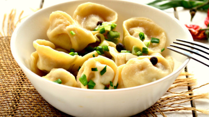 Мясные пельмени к праздничному столу
