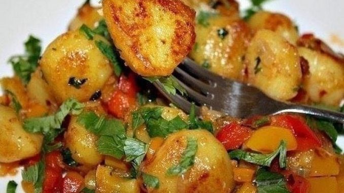 Острая картошка с болгарским перцем