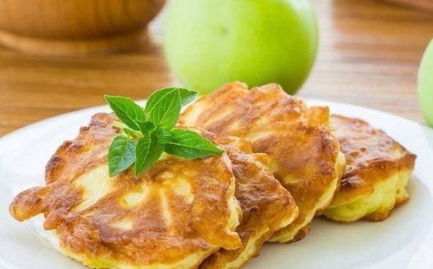 Овсяные оладьи с яблоком