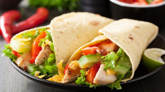 Роллы с курицей