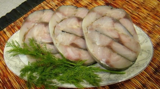 Рулет из скумбрии