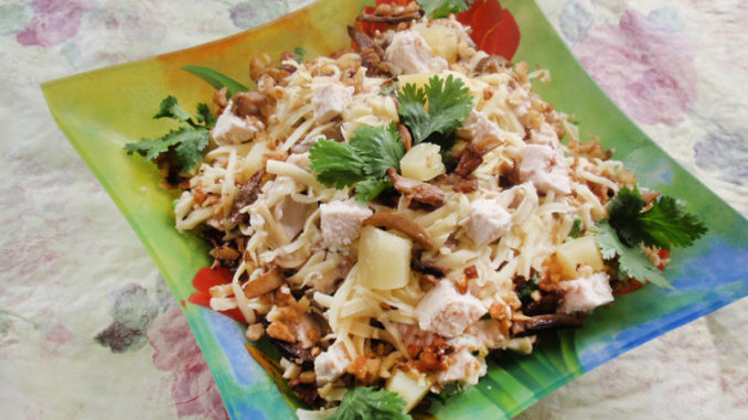 Салат «Сытый кум»