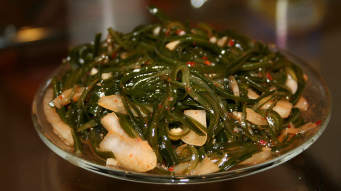 Салат из морской капусты