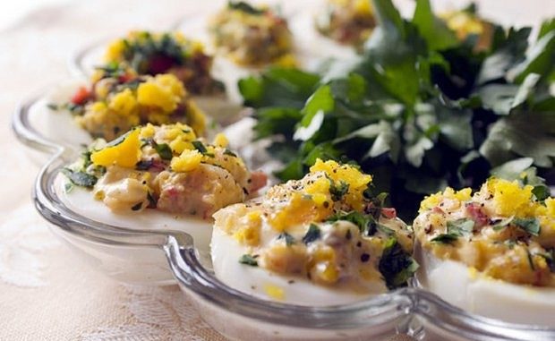 Яйца, фаршированные креветками