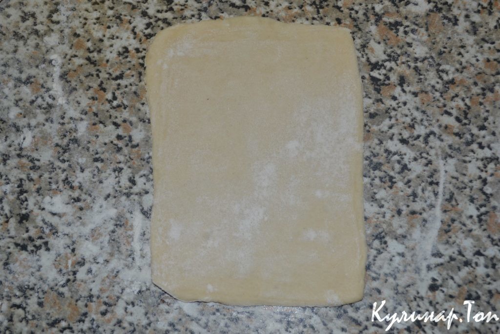 Слойки с сыром