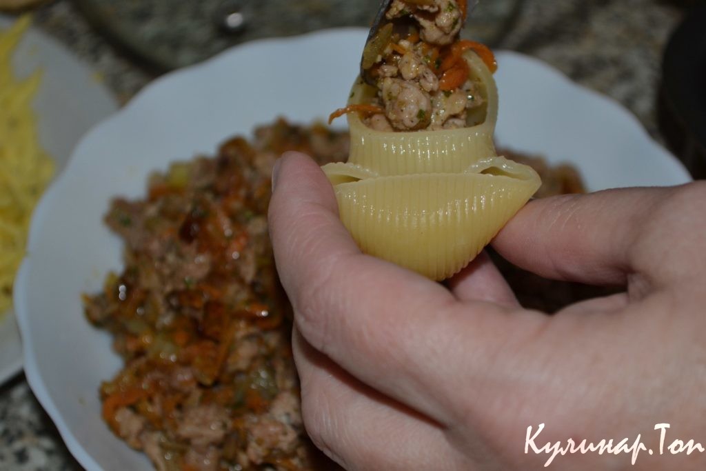 Конкильони фаршированные - пошаговый рецепт