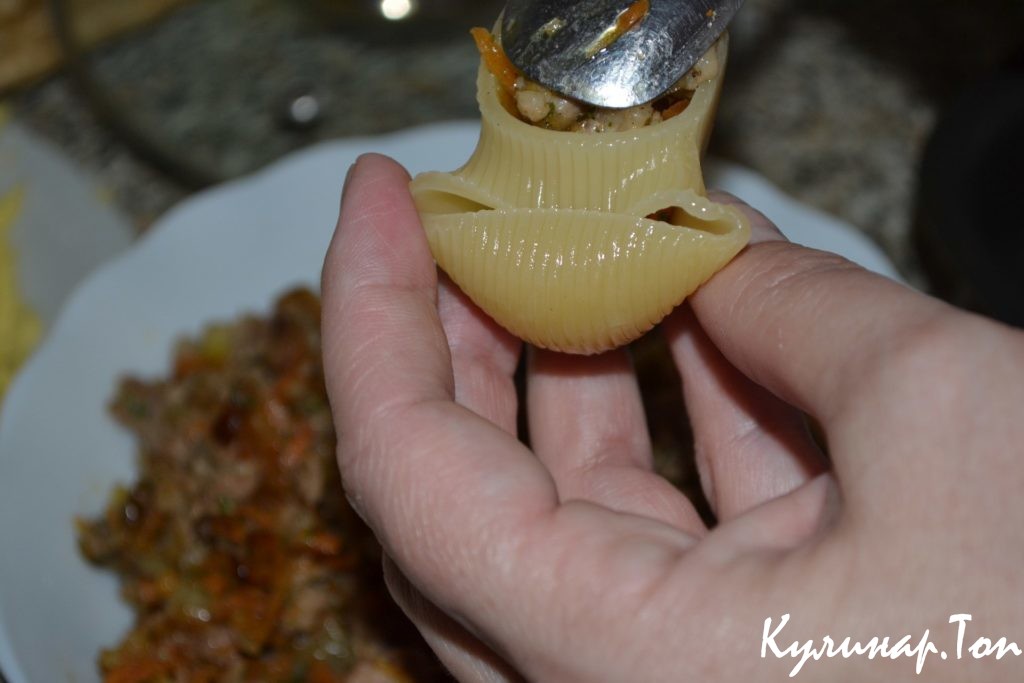 Конкильони фаршированные - пошаговый рецепт
